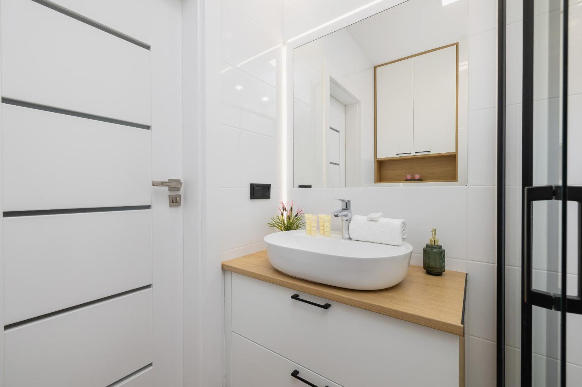 Apartment Elegancki W Krakowie Z Klimatyzacja I Dostepem Do Silowni By Renters